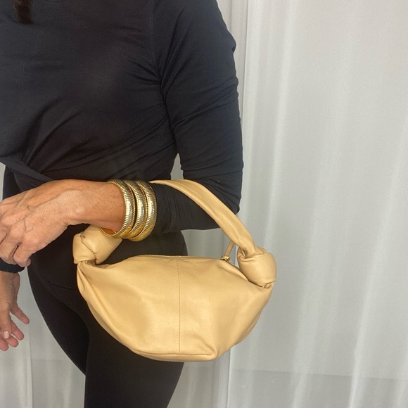 Bottega Veneta double knot - Picture 11 of 13